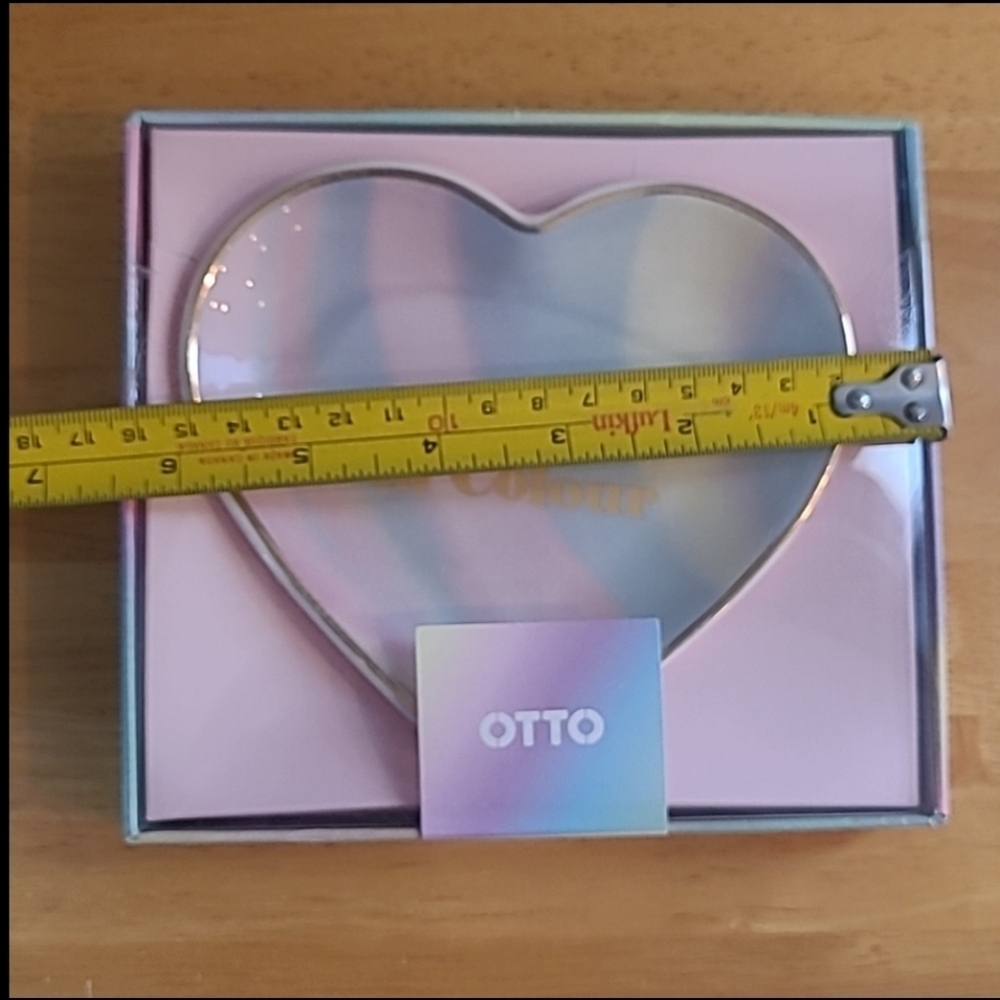 OFFICEWORKS Heart-Shaped 'Dream In Colour' Pastel Rainbow Colored Trinket Tray - Picture 9 of 13